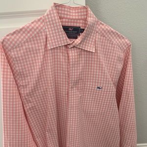 Vineyard Vines men’s large pink button down